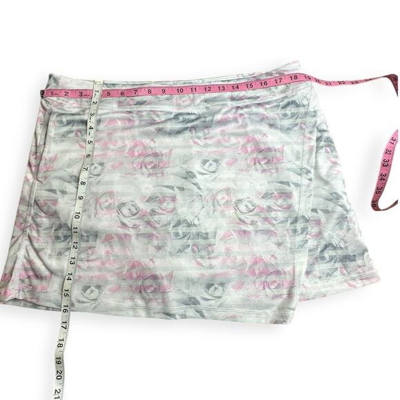 PGA TOUR Women’s Gray Pink Asymmetrical Sunflux Knit Skort with Contour Waist Si - Picture 7 of 8